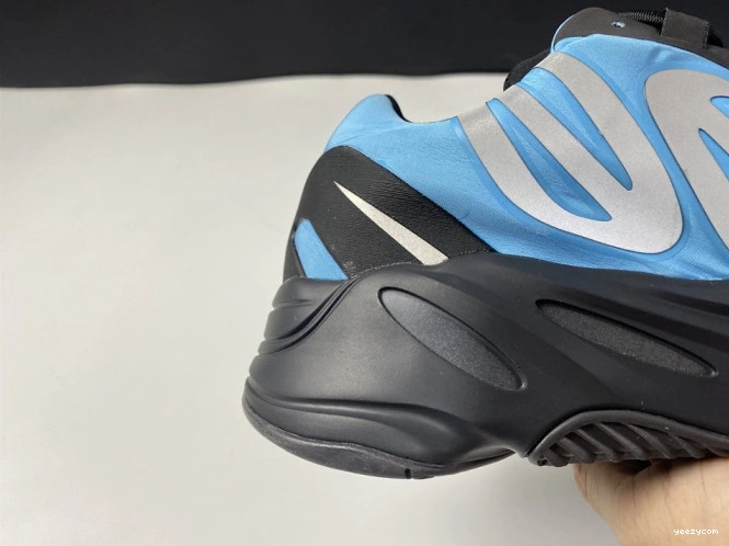 ADIDAS Yeezy Boost GZ3079 MNVN 700 'Bright Cyan' 0831